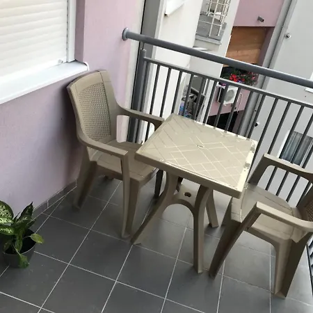 La Апартаменты Ягодина